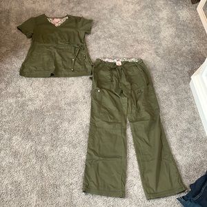 ‼️final markdown‼️Small olive green koi scrub set